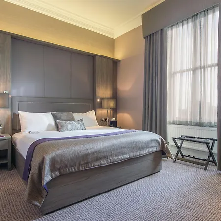 Crowne Plaza - By Ihg Hotel