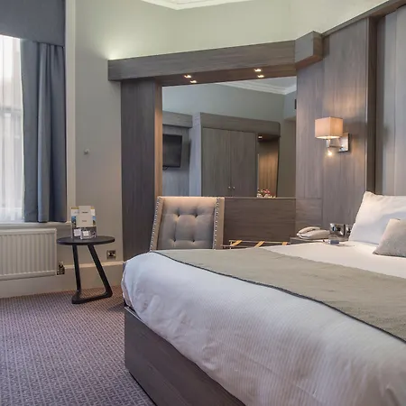 Crowne Plaza - By Ihg Hotel