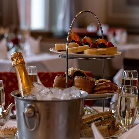 Crowne Plaza - By Ihg Hotel 4*