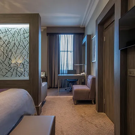 Готель Crowne Plaza - By Ihg 4*