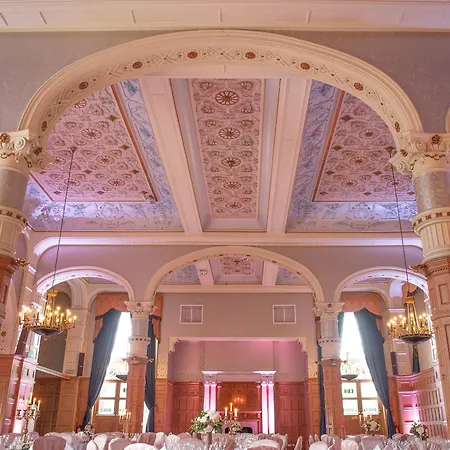Готель Crowne Plaza - By Ihg 4*