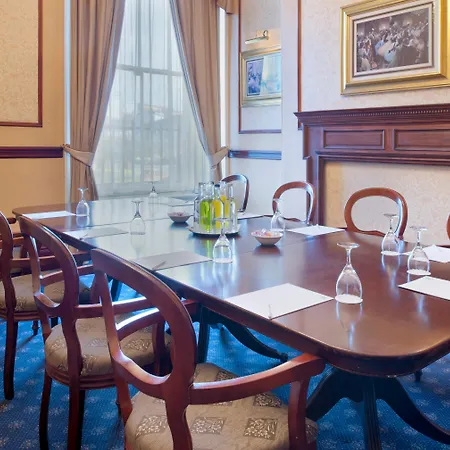 Crowne Plaza - By Ihg Hotel